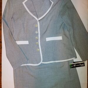 NWT Spago Gray Skirt Set 12